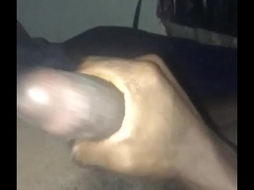Moaning nut
